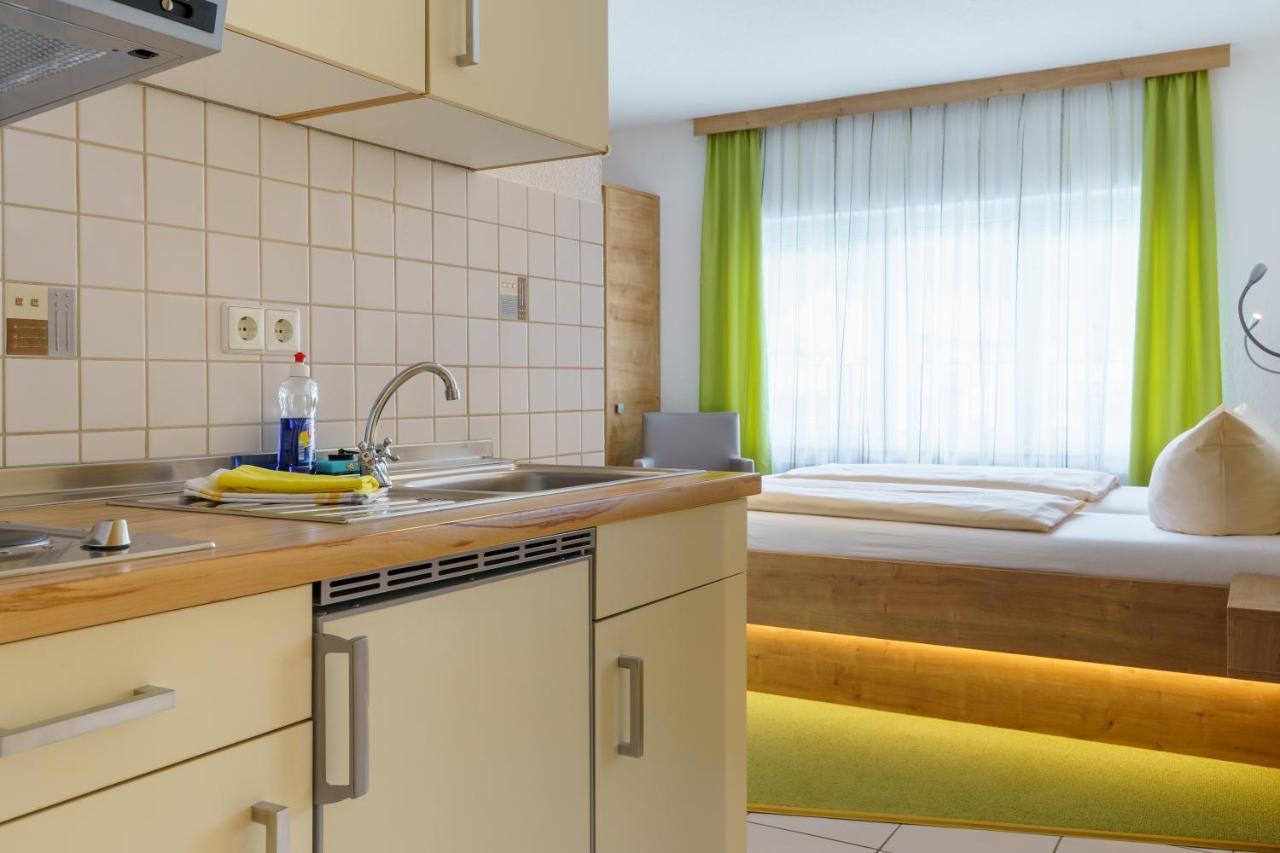 Hotel Rosenstein Heubach  Extérieur photo