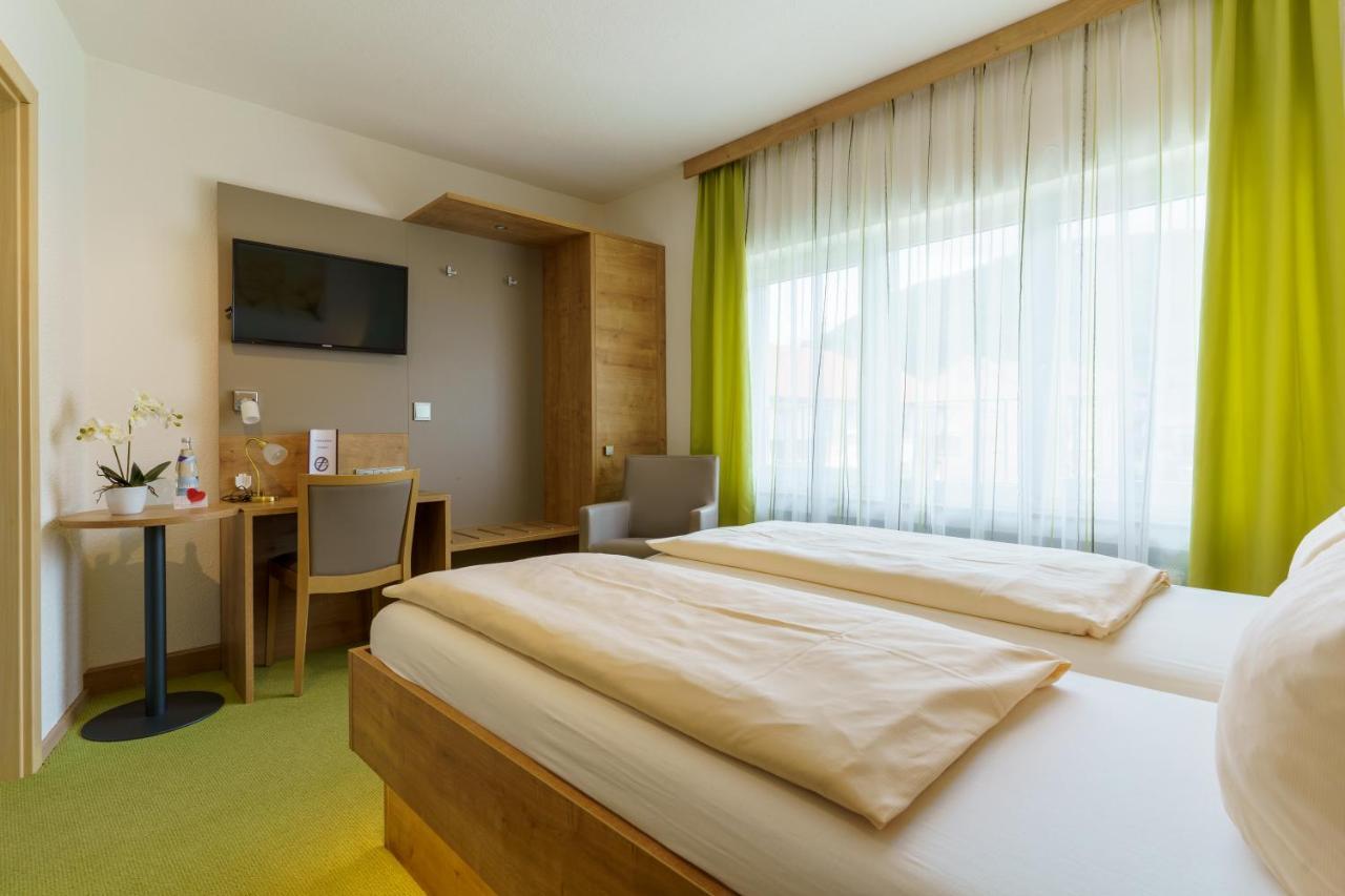 Hotel Rosenstein Heubach  Extérieur photo