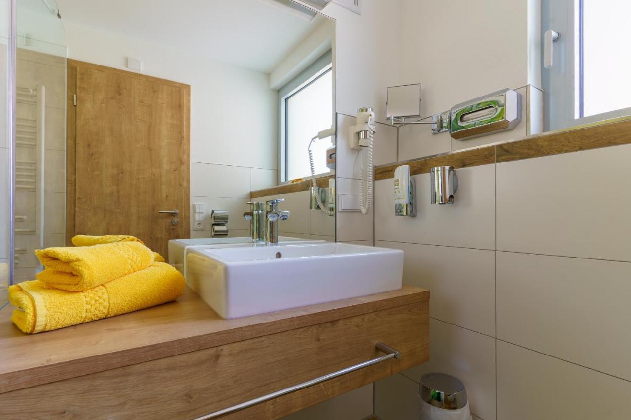 Hotel Rosenstein Heubach  Extérieur photo