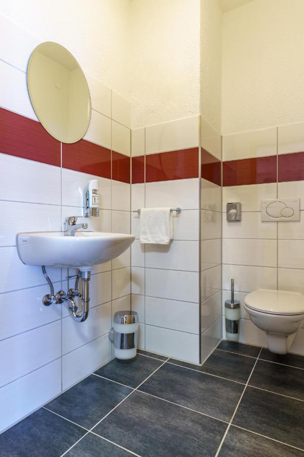 Hotel Rosenstein Heubach  Extérieur photo