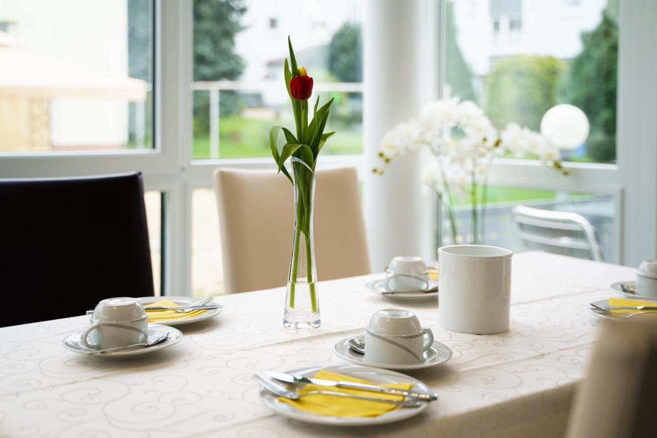 Hotel Rosenstein Heubach  Extérieur photo